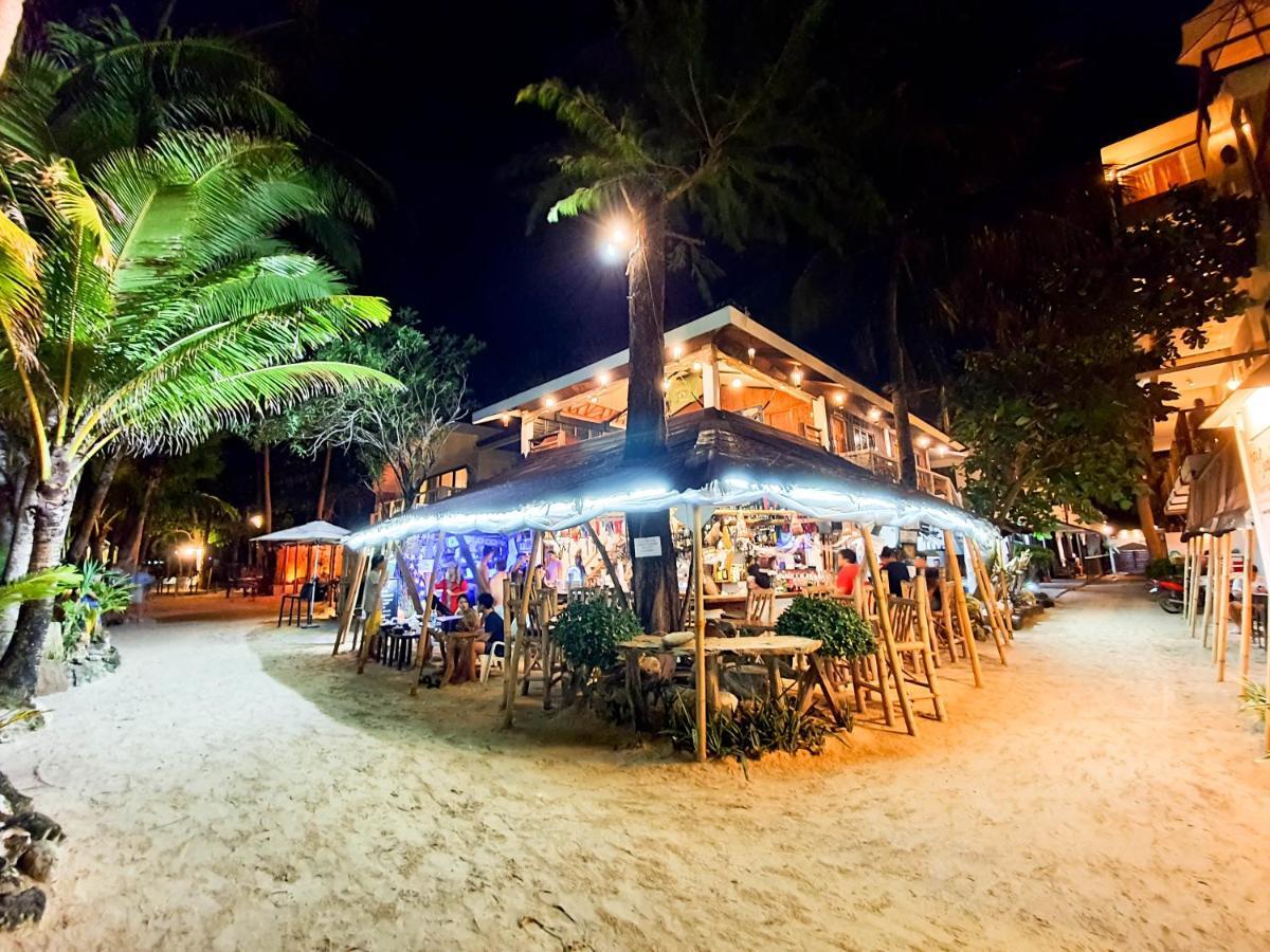 Cocoloco Beach Resort Manoc-Manoc Esterno foto